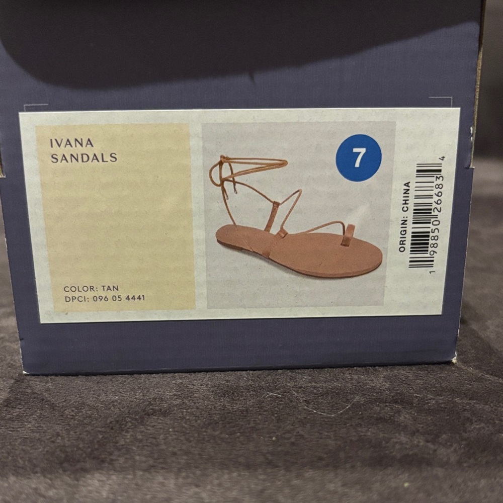Universal Thread Tan Ivana Sandals